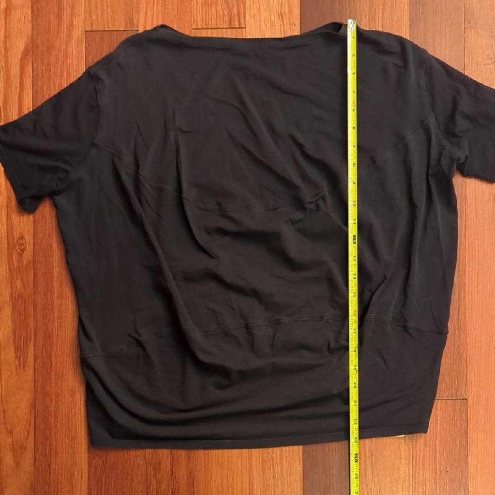 Lululemon Back In Action Organic Cotton Tee Black Oversized Minimalist Top - Picture 5 of 7
